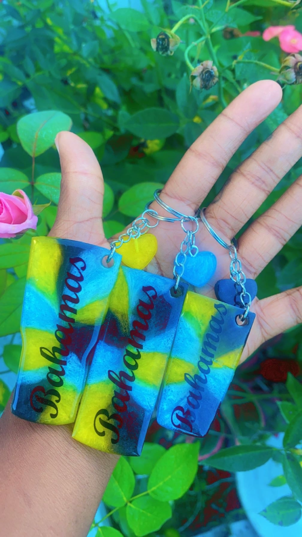 Bahamas Theme Wine and Coffee Cup Resin Keychain