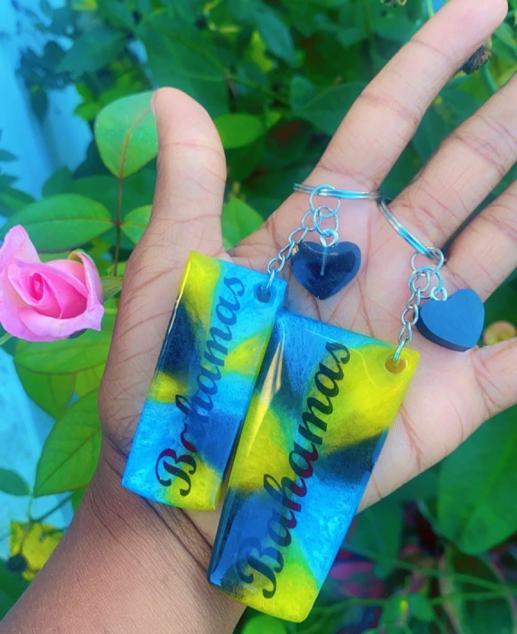 Bahamas Theme Wine and Coffee Cup Resin Keychain