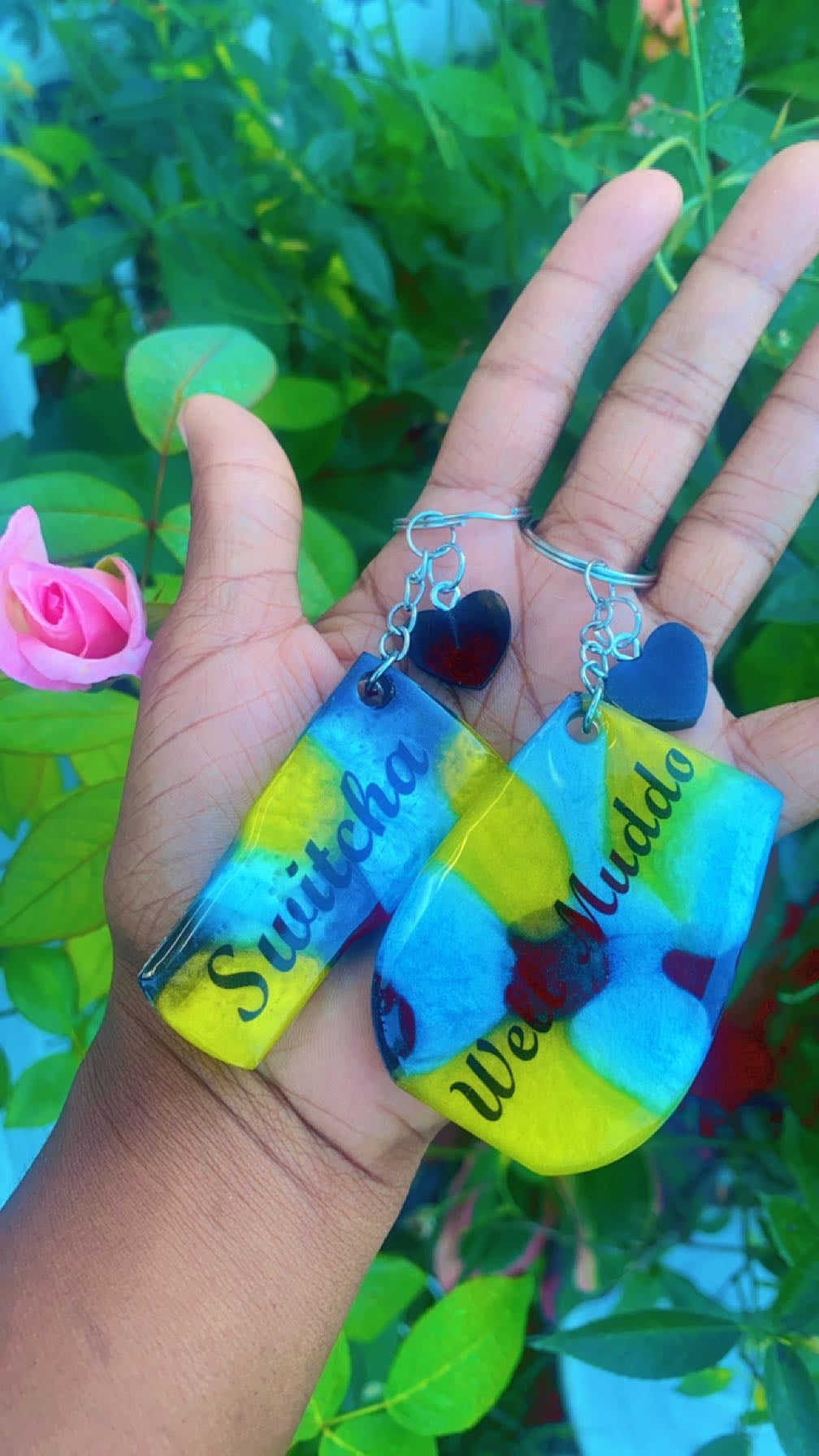 Bahamas Theme Wine and Coffee Cup Resin Keychain